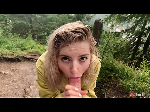 ❤️ Meisje slikket cum nei in iepenbiere blowjob - Eva Elfi Seks by wy ❌